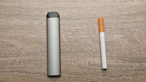 电子烟与香烟:哪个对健康更安全?