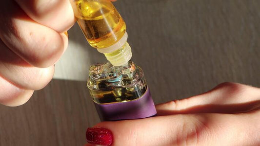 半数英国烟民使用注油式， 三成选择一次性，总数470万